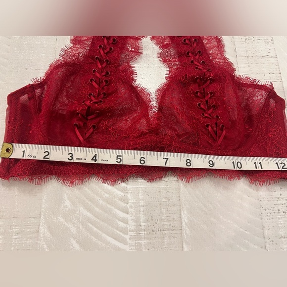 Red Victoria’s Secret Coquette Royalcore Red Bra size Medium - Picture 4 of 7